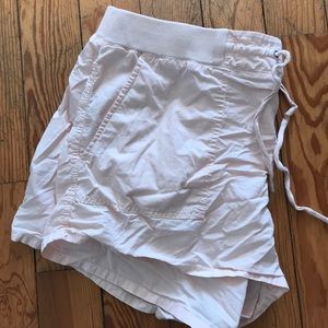 Lou & Grey Shorts - Pale pink Lou & Grey cotton shorts Lou & Grey Shorts - Pale pink Lou & Grey cotton shorts
